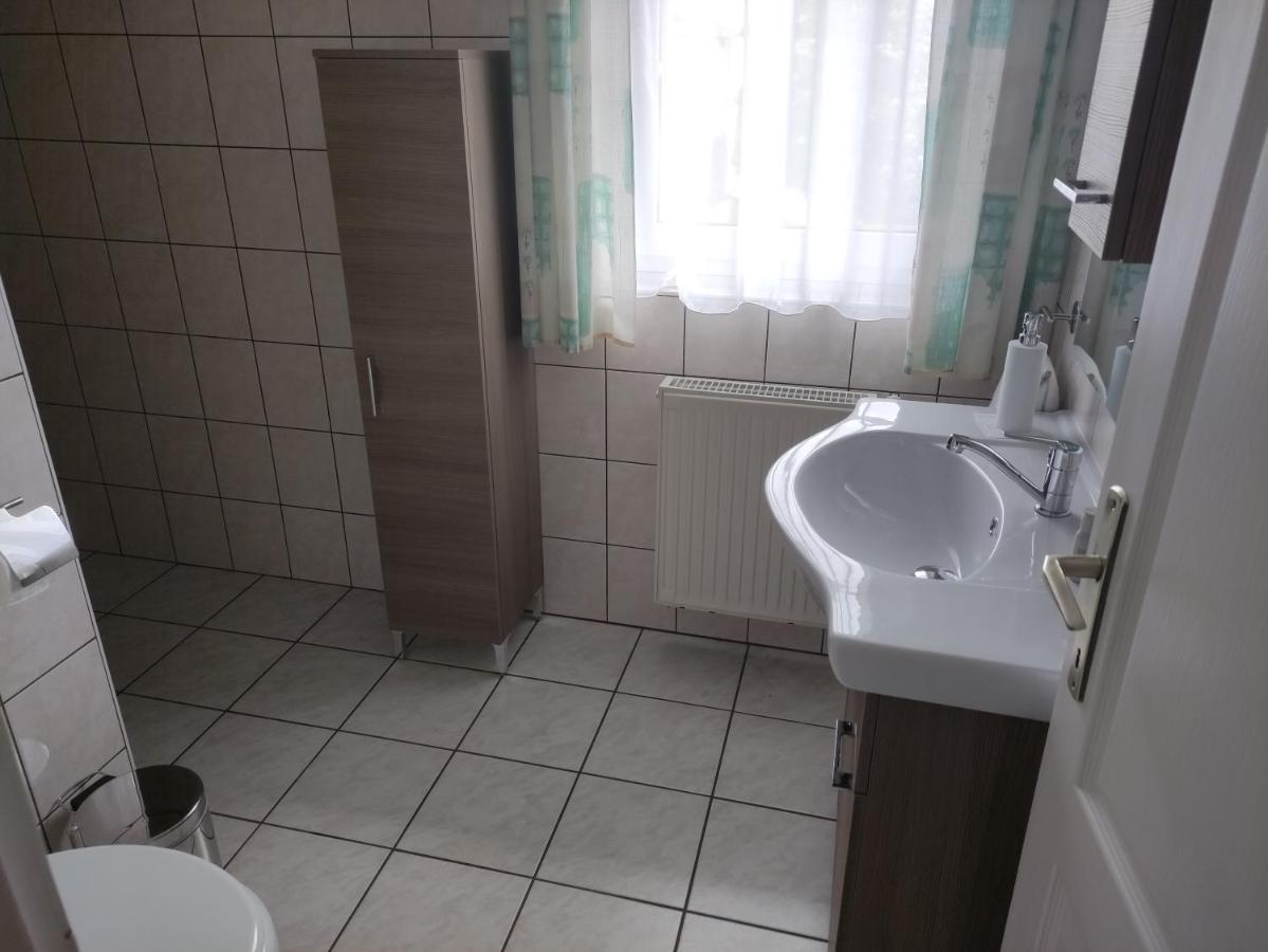 Zsanett Appartement Heviz Exterior photo