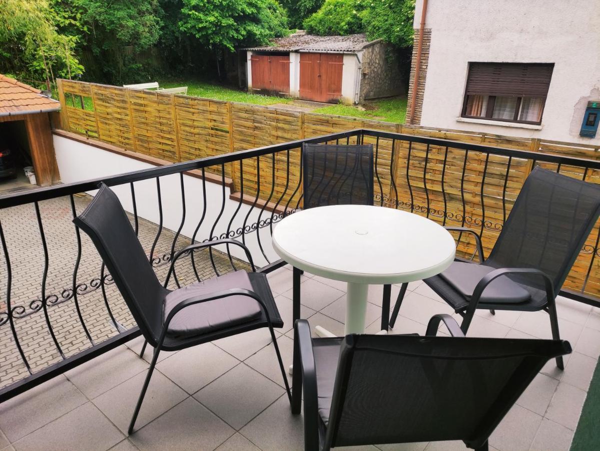 Zsanett Appartement Heviz Exterior photo